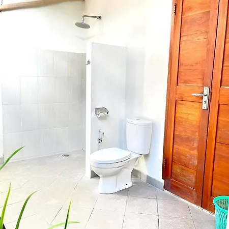 Pererenan Nengah Guest House Canggu Exterior foto